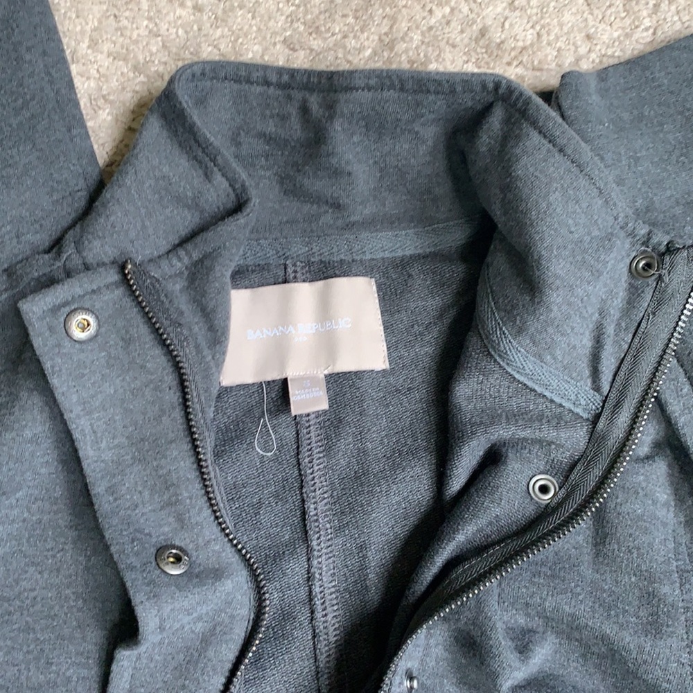 Banana Republic sweatsuit. Size small. NWOT - Picture 10 of 12